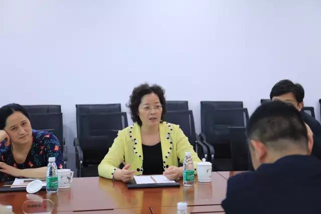 泰州高港區委書記顧萍一行走進WULIAN智能家居5.jpg