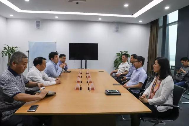 江寧區副區長董涵一行蒞臨WULIAN智能家居考察調研.jpg