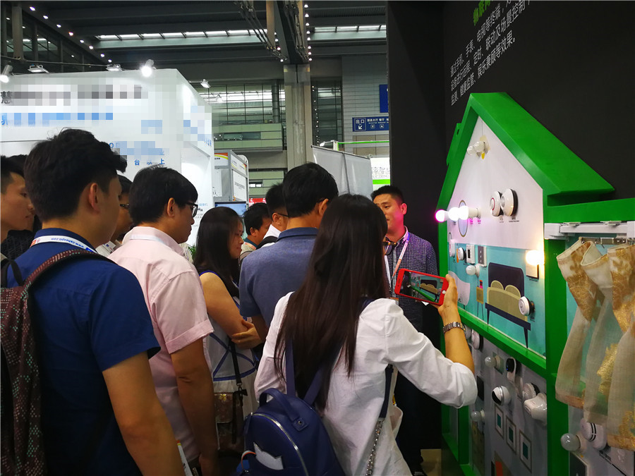 亮相CSHE2017，WULIAN泛智慧家庭生態浮出水面2.jpg