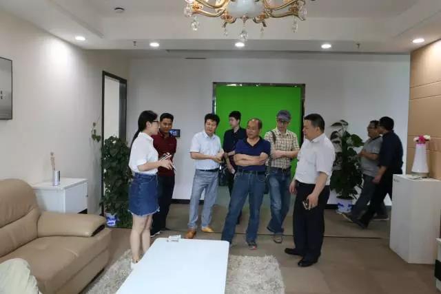 地產大佬組團來訪WULIAN智能家居，聚焦房地產轉型升級7.jpg