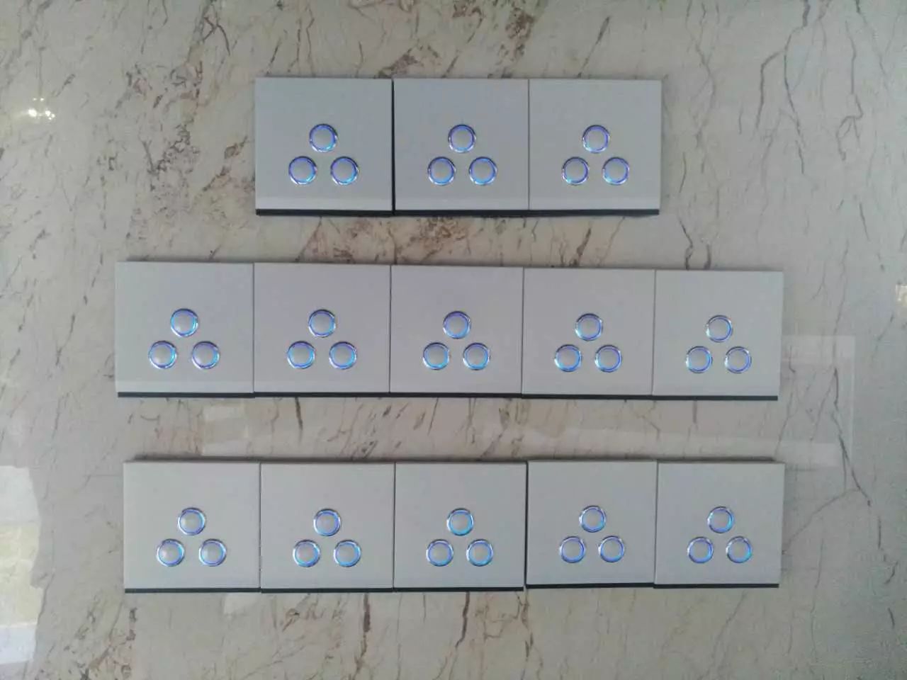 1800平的智能火鍋店是一種怎樣的體驗？5.jpg